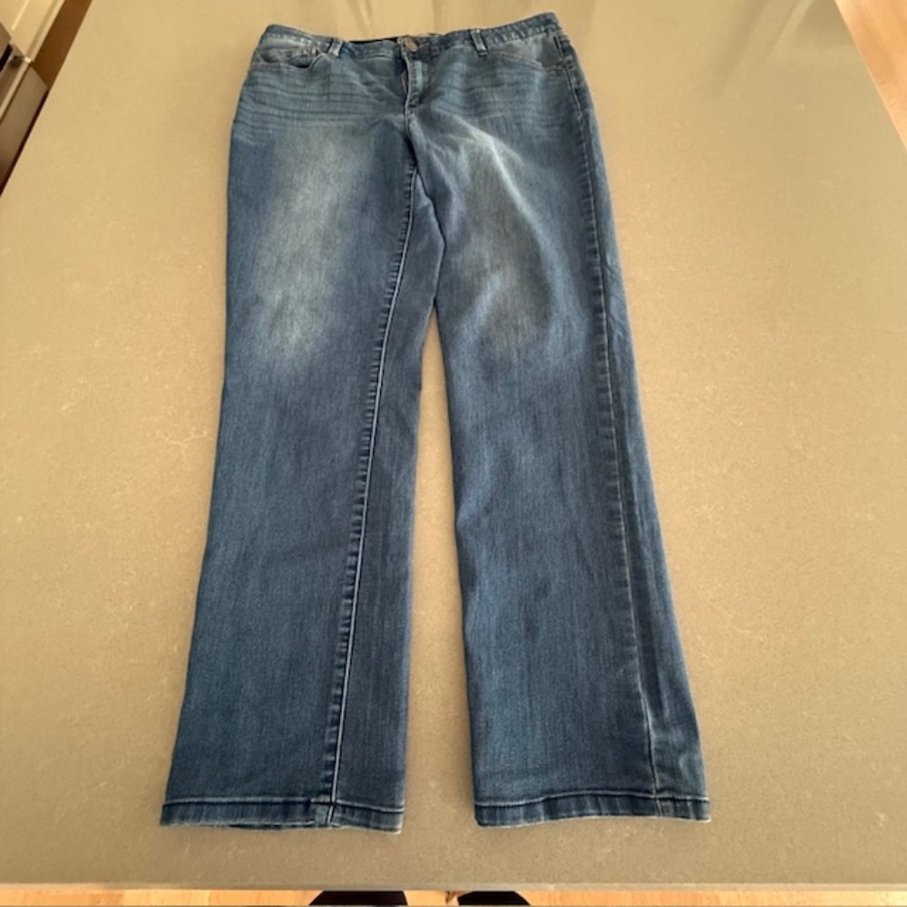 Women's Wit & Wisdom (Nordstrom) Straight Leg Medium Wash Denim Jeans Size 14